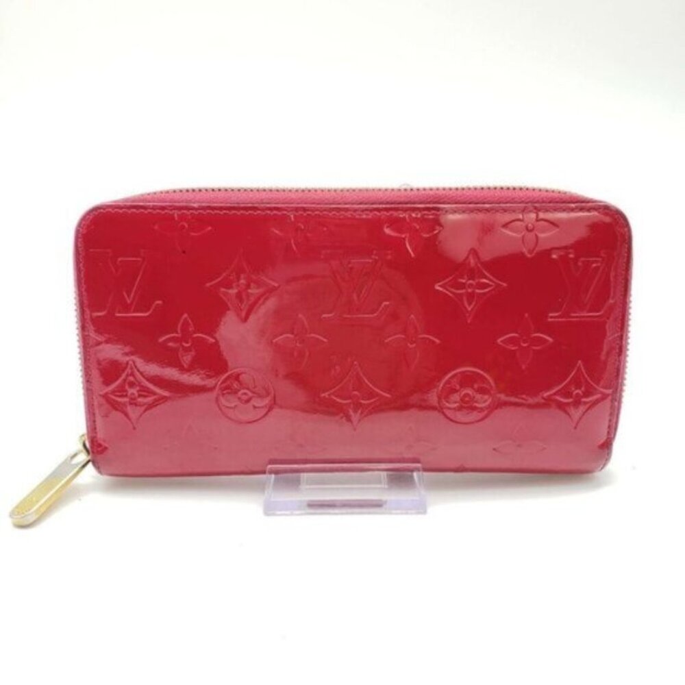 Authentic Louis Vuitton Zippy Wallet Vernis Red Patent Leather